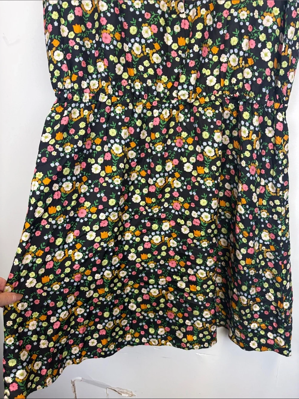 Tory Burch Womens Ryder 100% Silk Floral Print Black, Size 10 NWT
